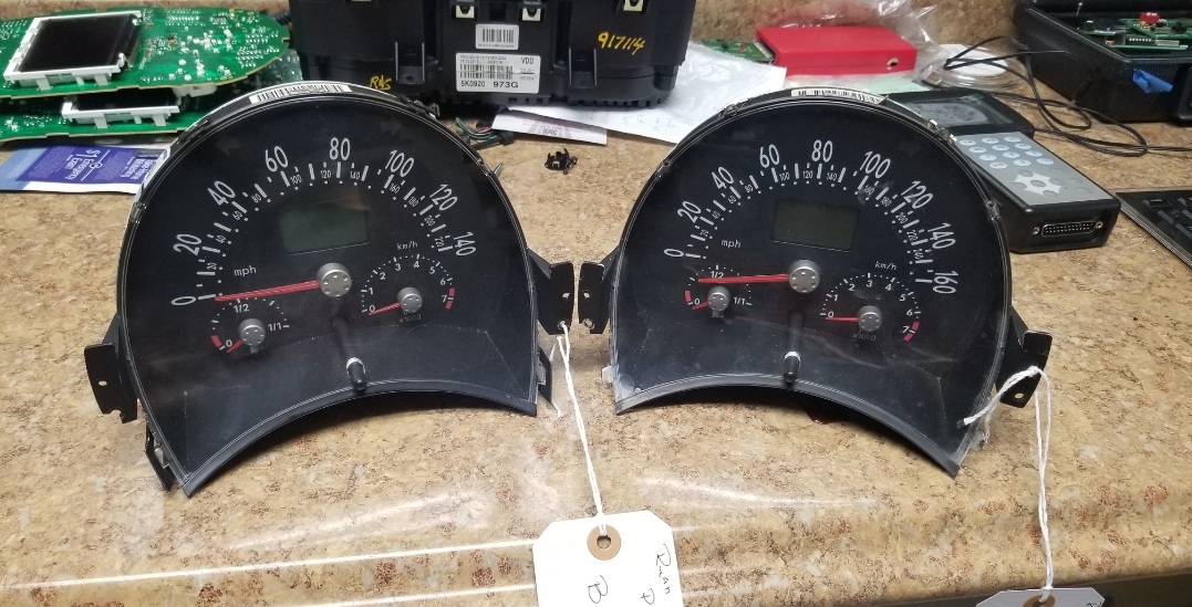 2005 Volkswagen Beetle instrument clusters for clone service when speedometer is erratic